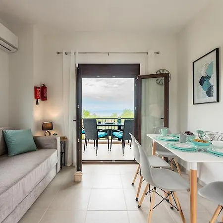 Stylish Bedsit Getaway At Kriopighi 克里皮吉