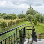 Stylish Bedsit Getaway At Kriopighi Kriopigi