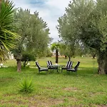 Stylish Bedsit Getaway At Kriopighi * Kriopigi