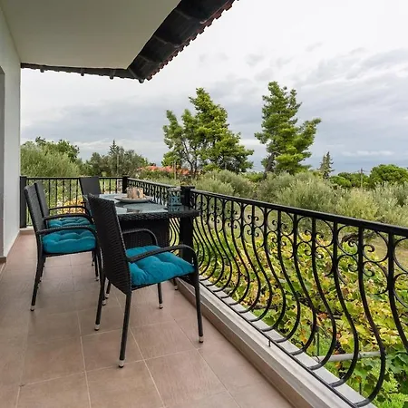 Hébergement de vacances Stylish Bedsit Getaway At Kriopighi
